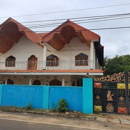Hb Budget Rest Jaffna Exterior foto