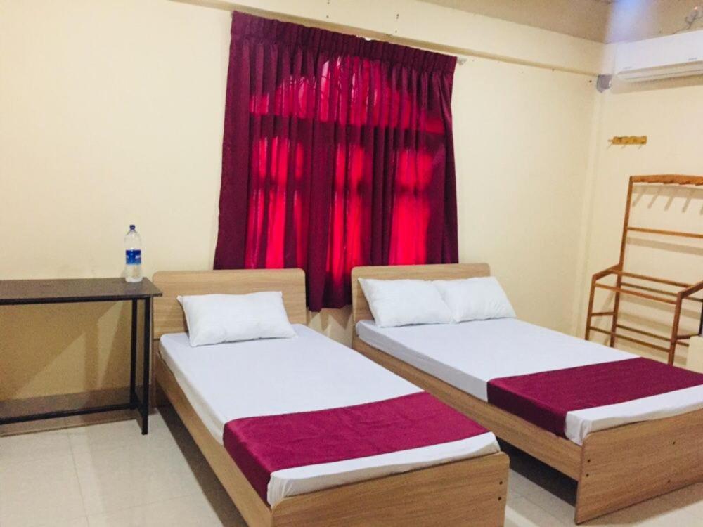 Hb Budget Rest Jaffna Exterior foto