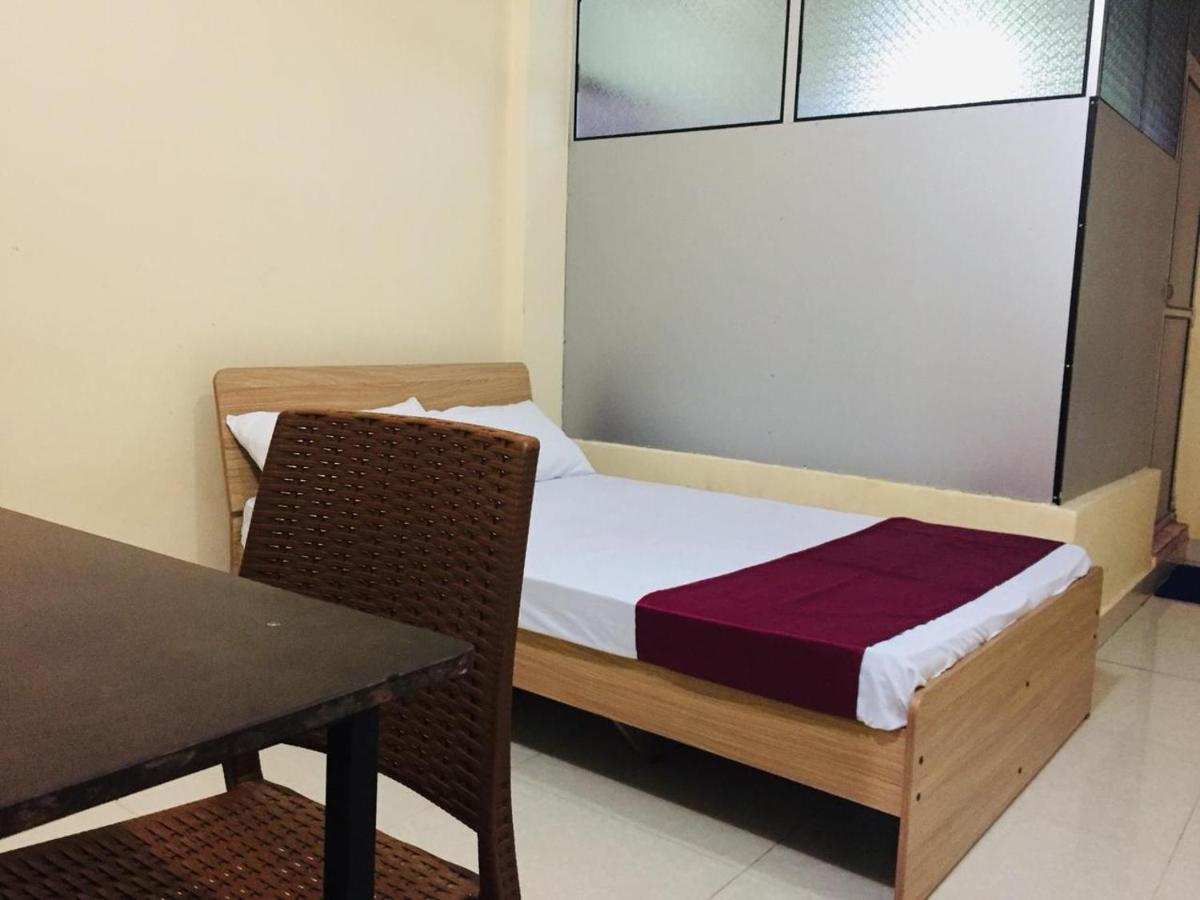 Hb Budget Rest Jaffna Exterior foto