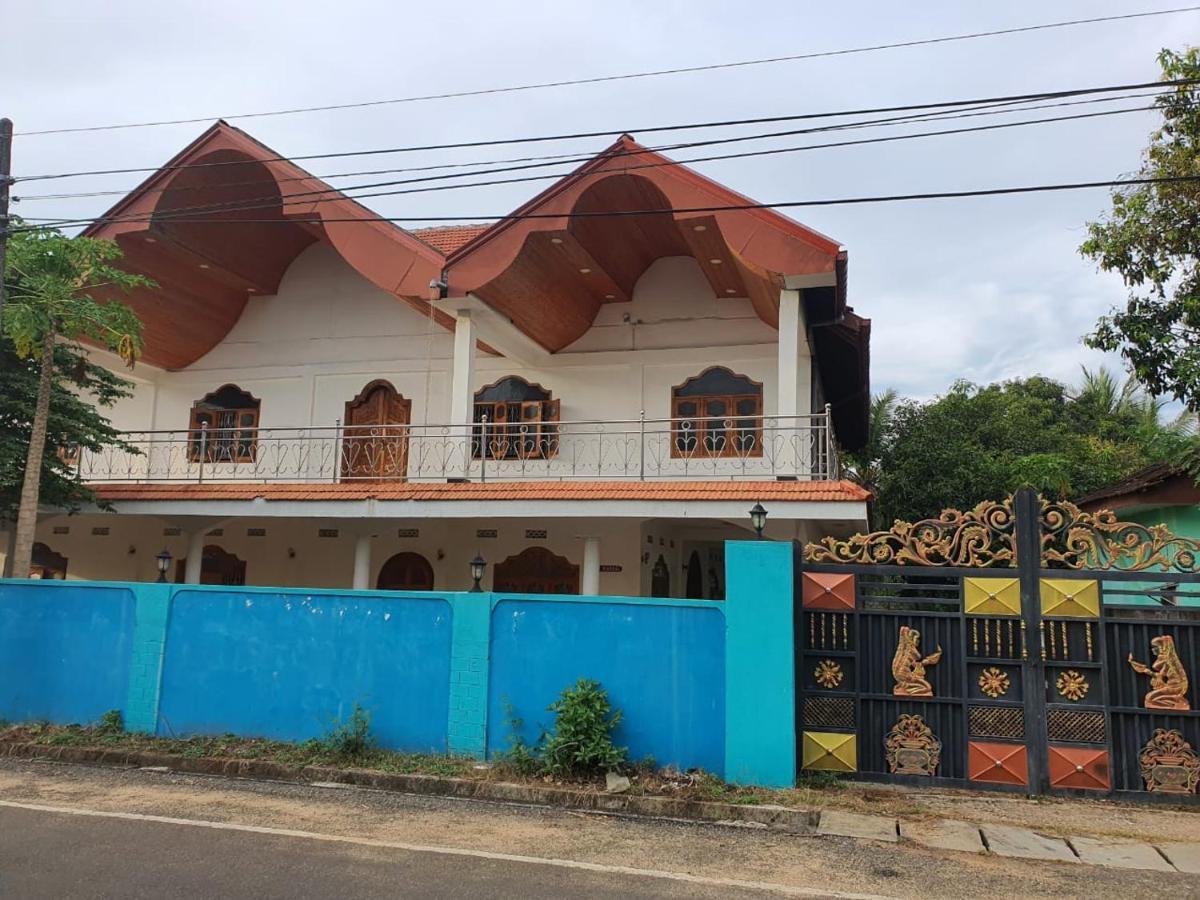Hb Budget Rest Jaffna Exterior foto